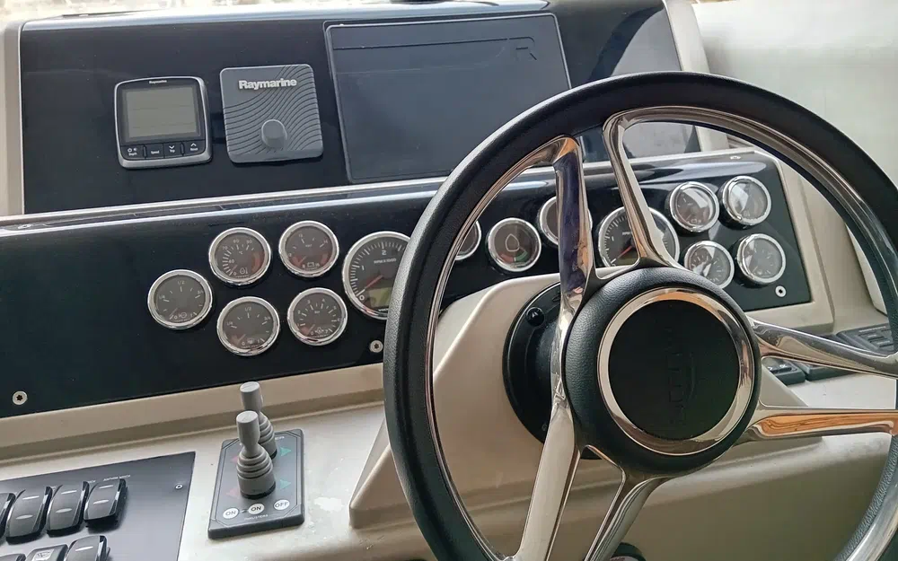 slider 36 Galeon  420 Fly