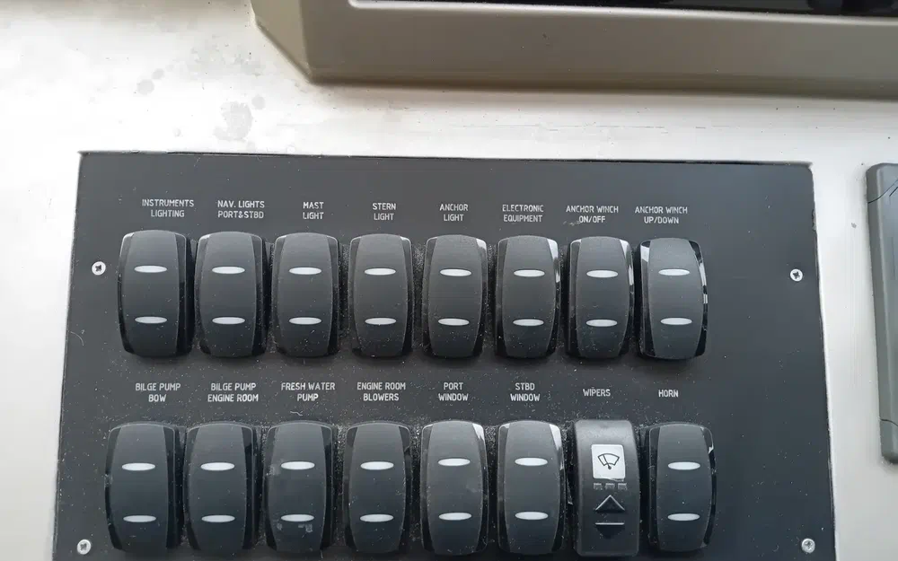 slider 37 Galeon  420 Fly