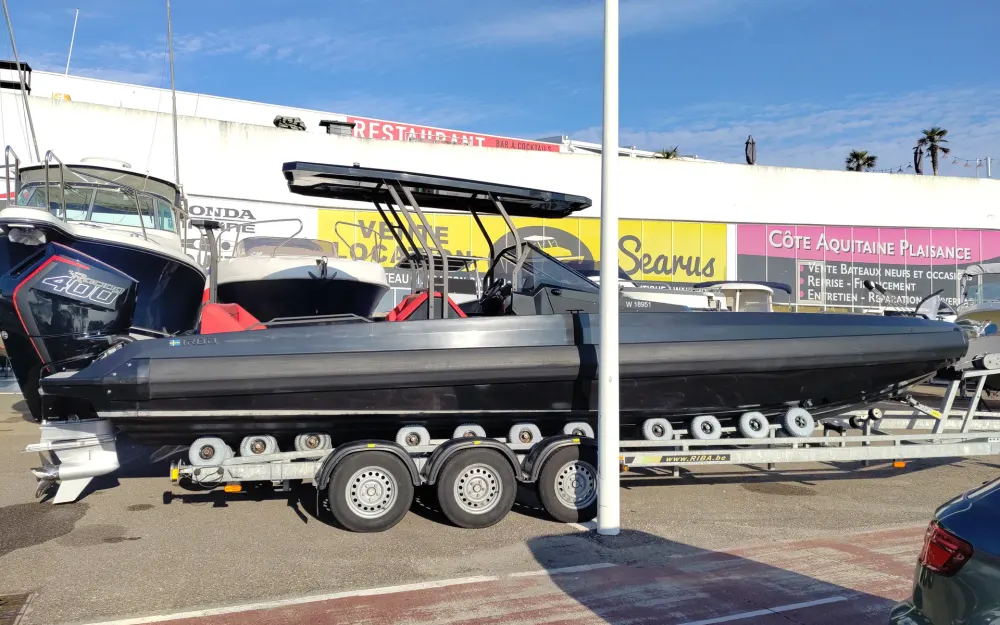 slider 2 Iron Boats 907