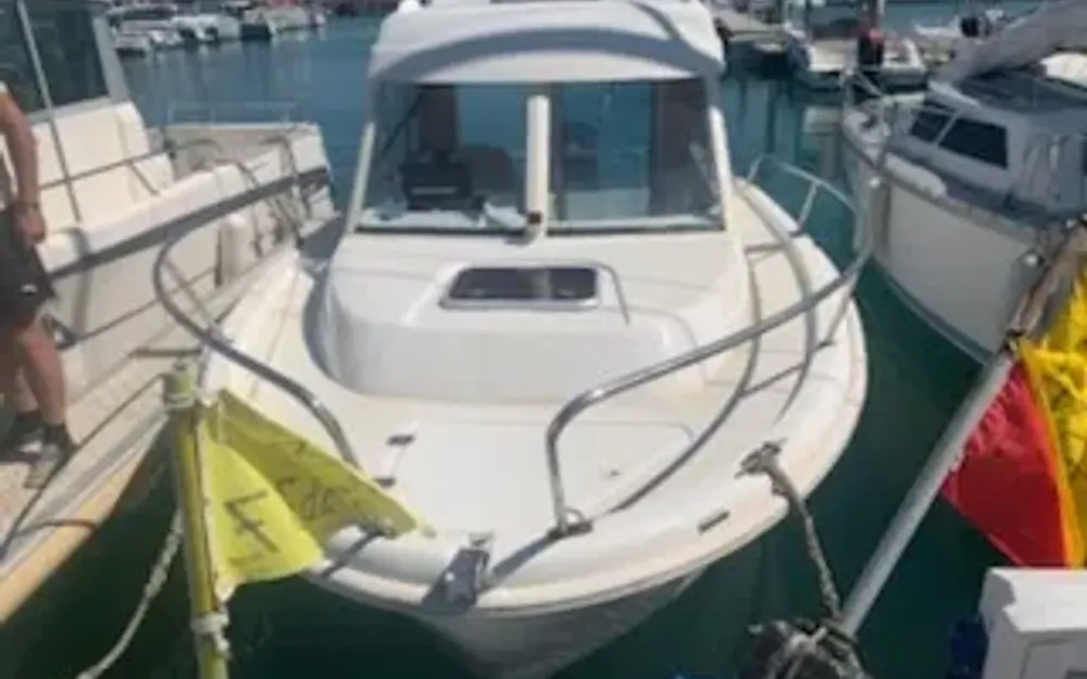 slider 2 Beneteau Antares 650 HB