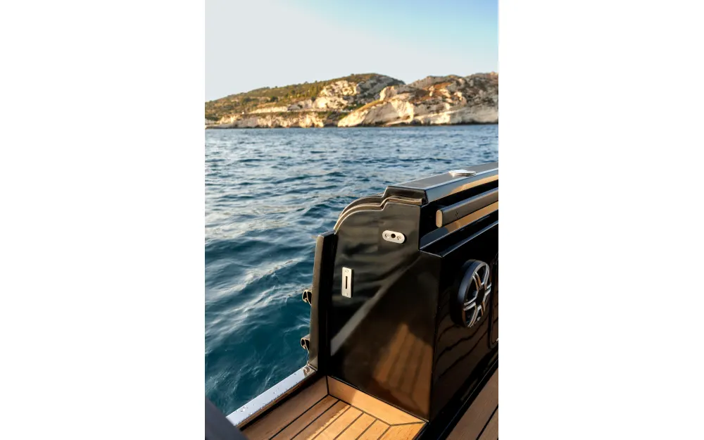slider 3 Sea Water Kymera 43