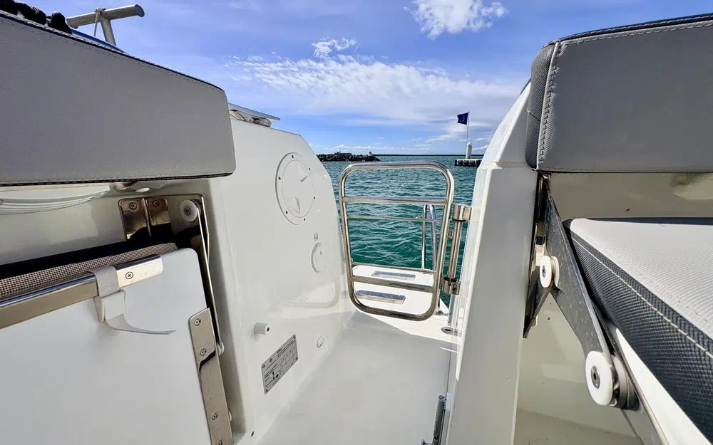 slider 6 Jeanneau Merry Fisher 895