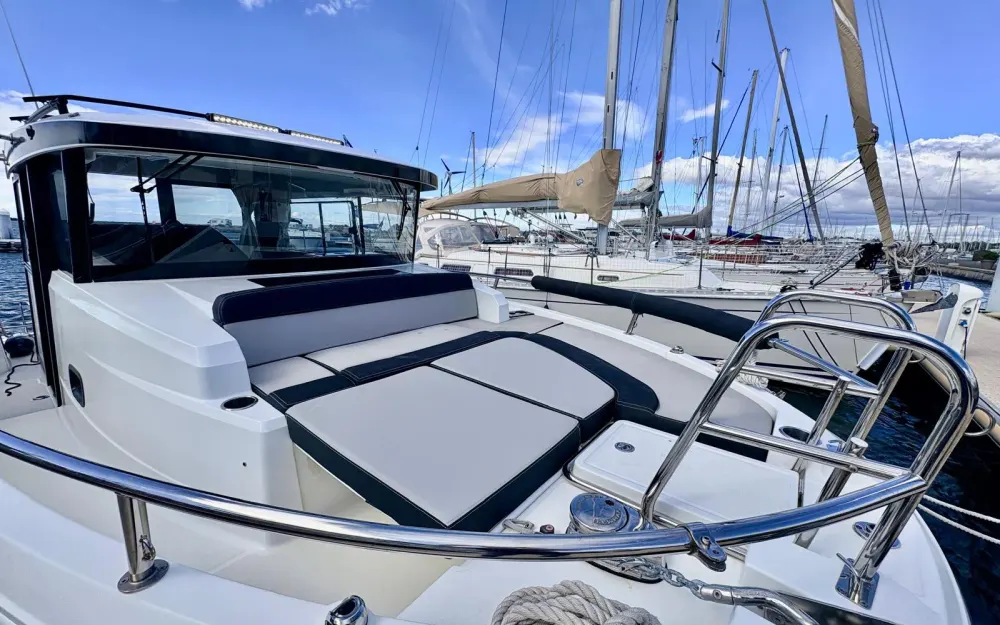 slider 11 Jeanneau Merry Fisher 895 Sport Offshore