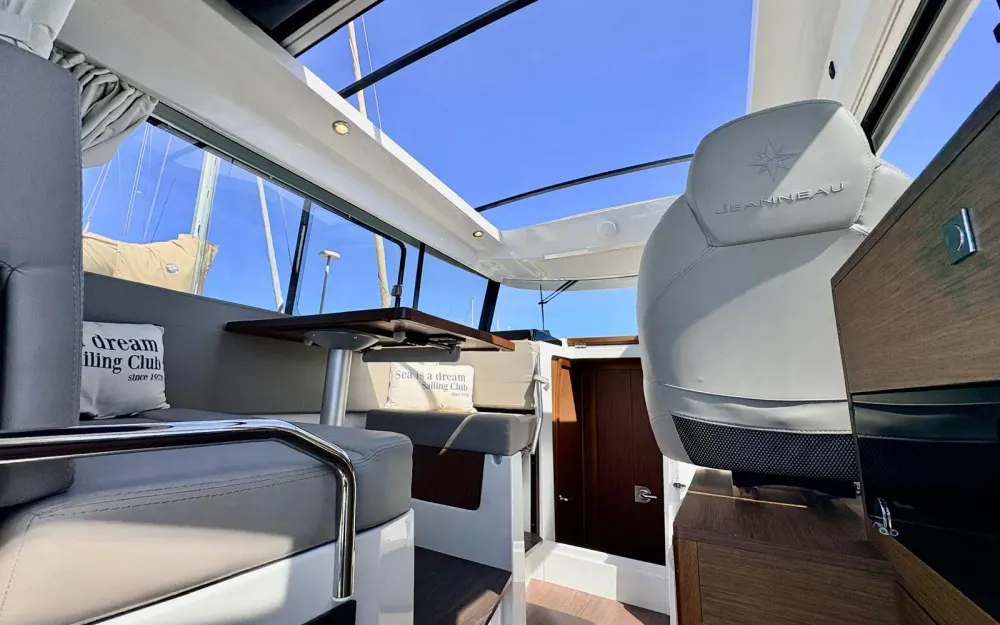 slider 17 Jeanneau Merry Fisher 895 Sport Offshore