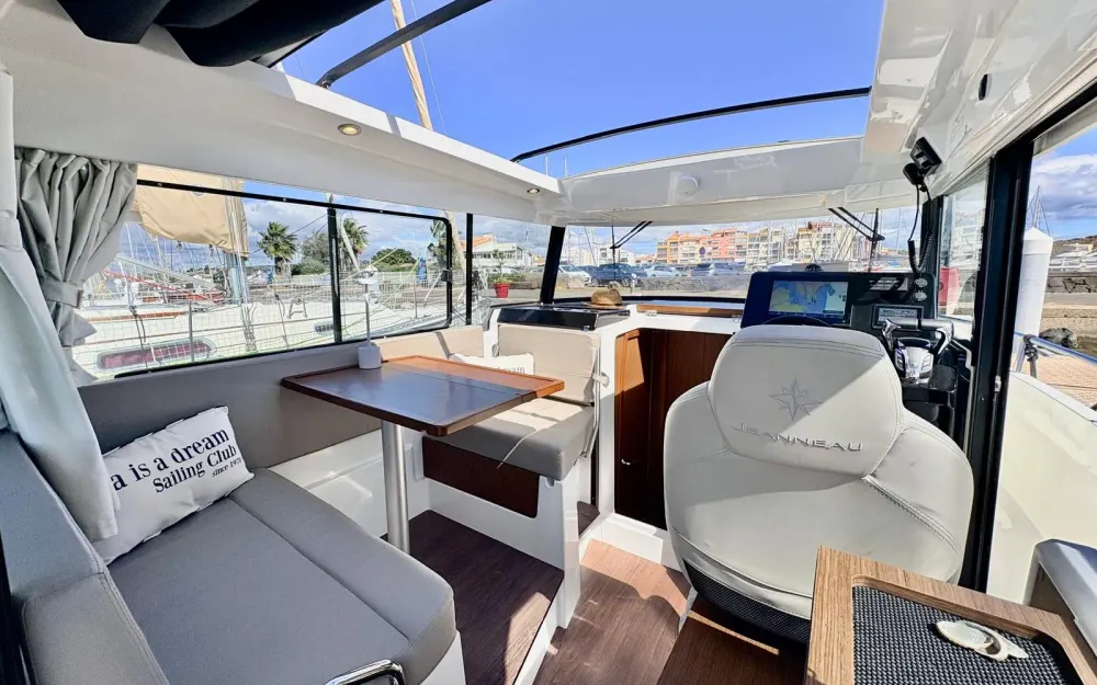 slider 16 Jeanneau Merry Fisher 895 Sport Offshore