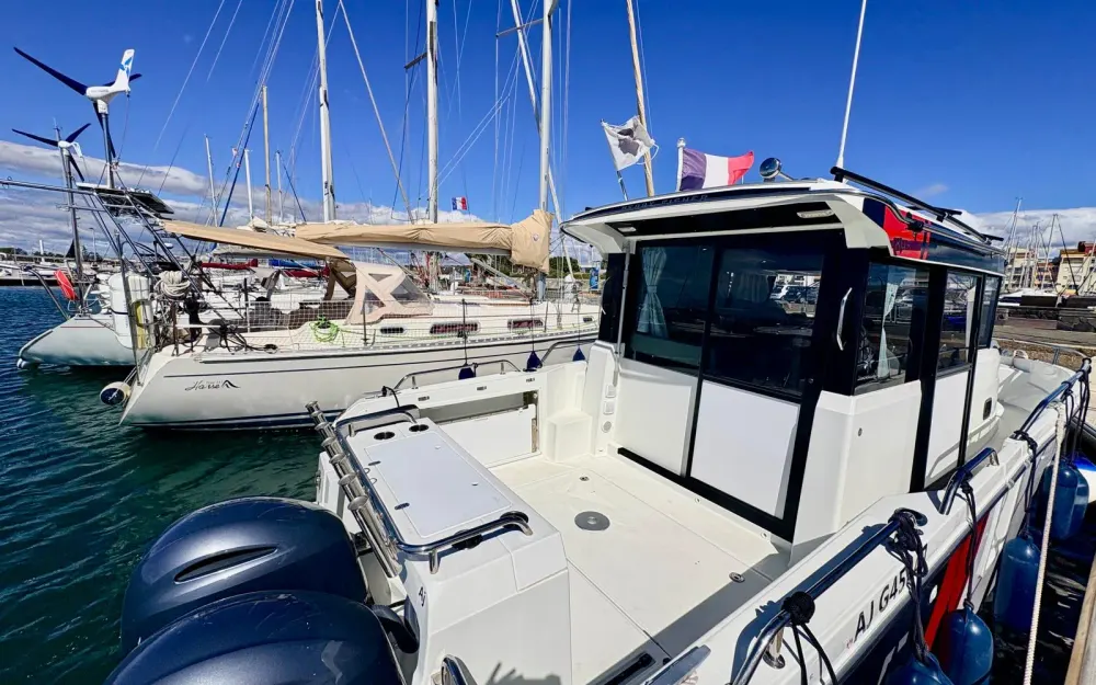 slider 4 Jeanneau Merry Fisher 895 Sport Offshore