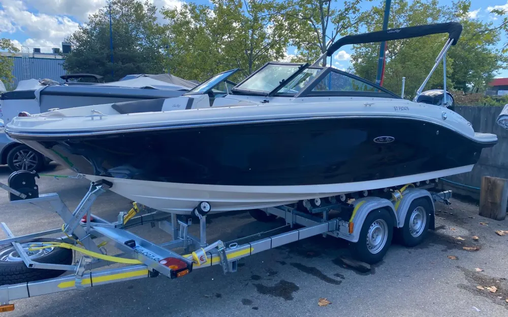 slider 0 Sea Ray  19 SPX OB