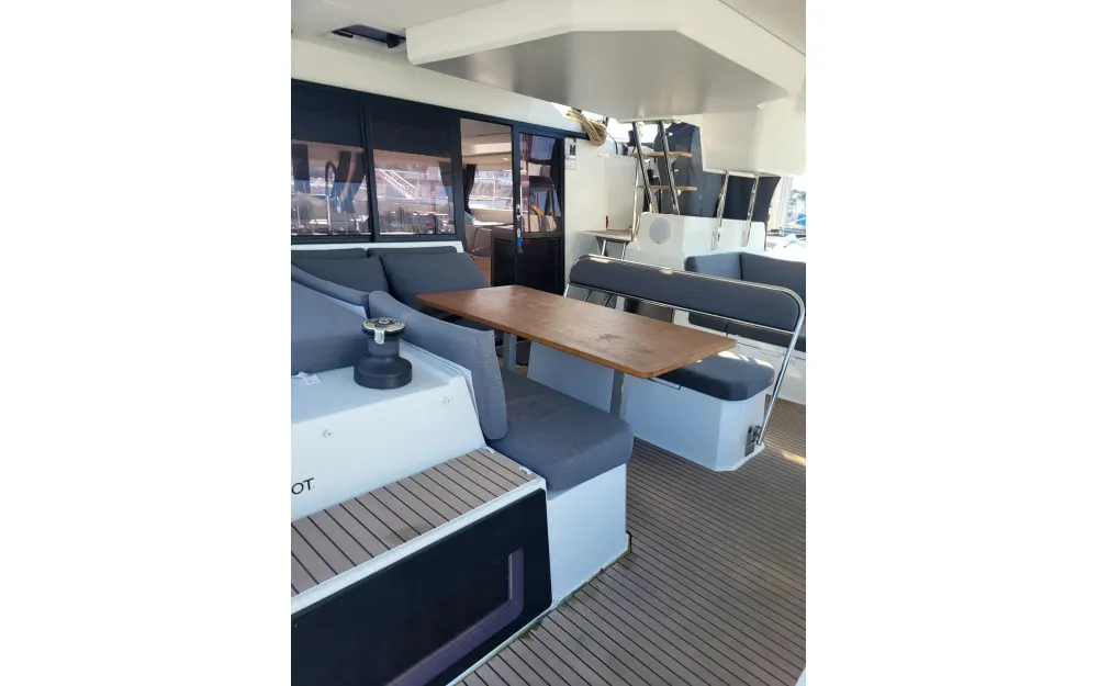 slider 12 Fountaine Pajot Elba 45