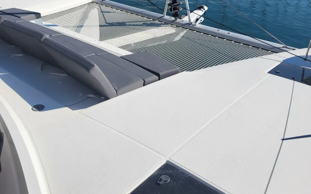 slider 19 Fountaine Pajot Elba 45