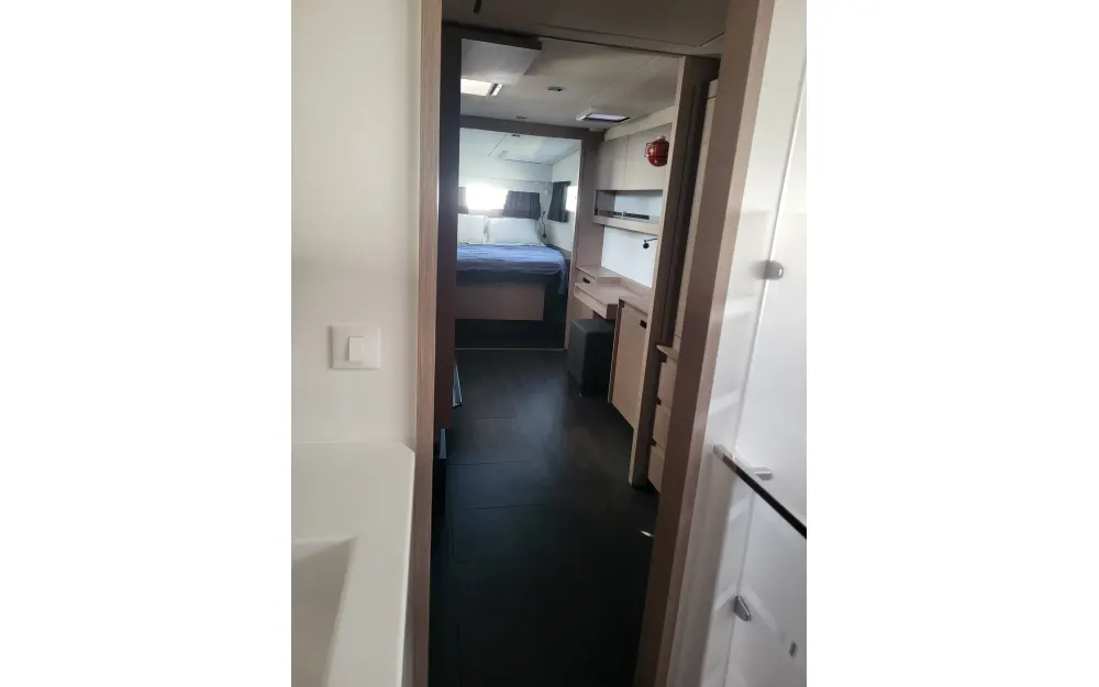 slider 33 Fountaine Pajot Elba 45
