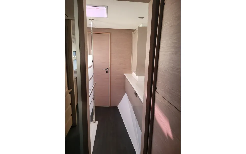 slider 36 Fountaine Pajot Elba 45