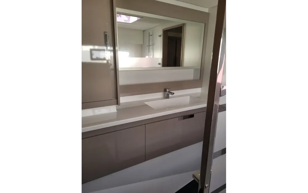 slider 37 Fountaine Pajot Elba 45