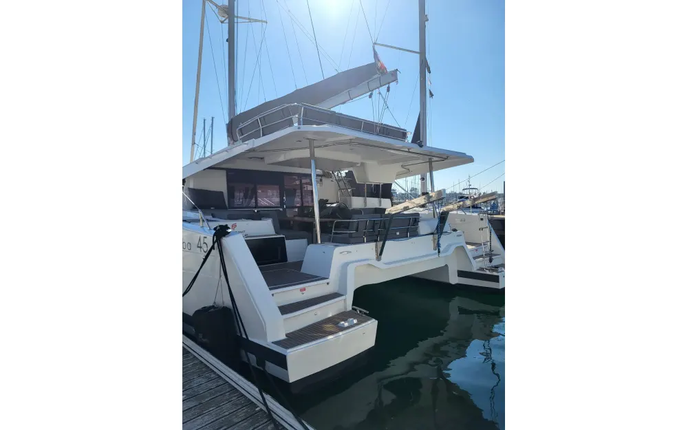 slider 43 Fountaine Pajot Elba 45