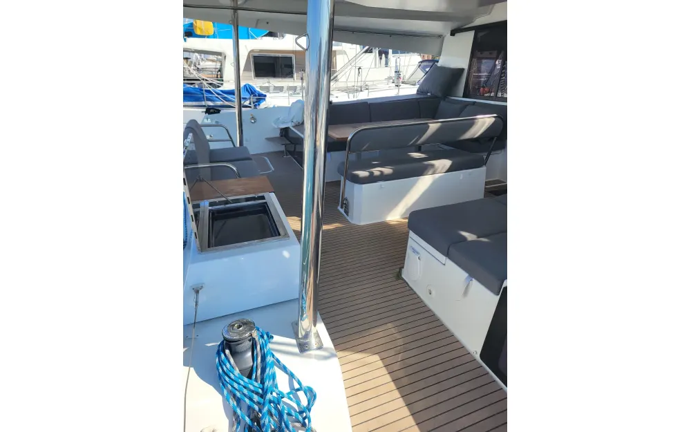 slider 42 Fountaine Pajot Elba 45