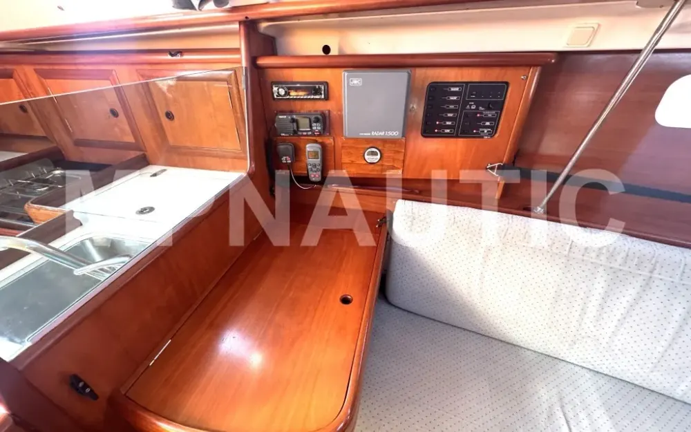 slider 10 Beneteau Oceanis 331 Clipper