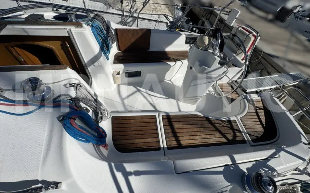 slider 3 Beneteau Oceanis 331 Clipper