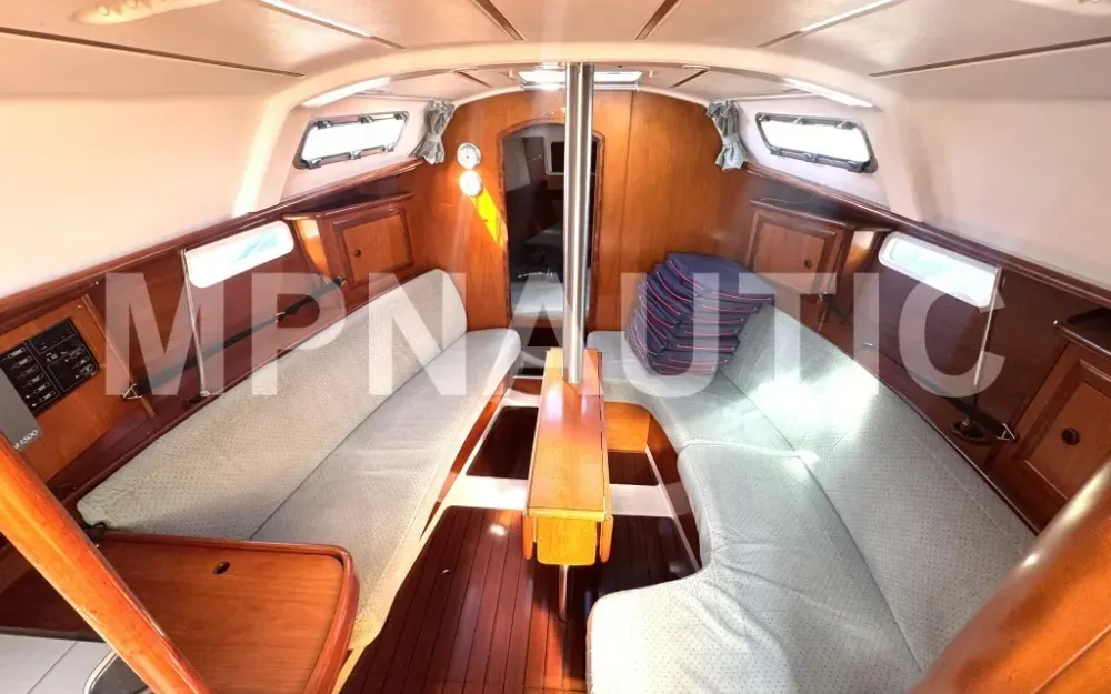 slider 8 Beneteau Oceanis 331 Clipper