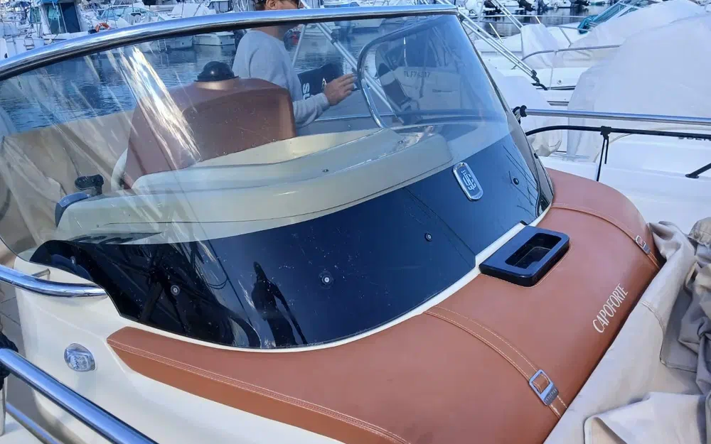 slider 2 Invictus 240