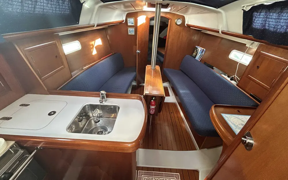 slider 2 Beneteau Oceanis 323 Clipper