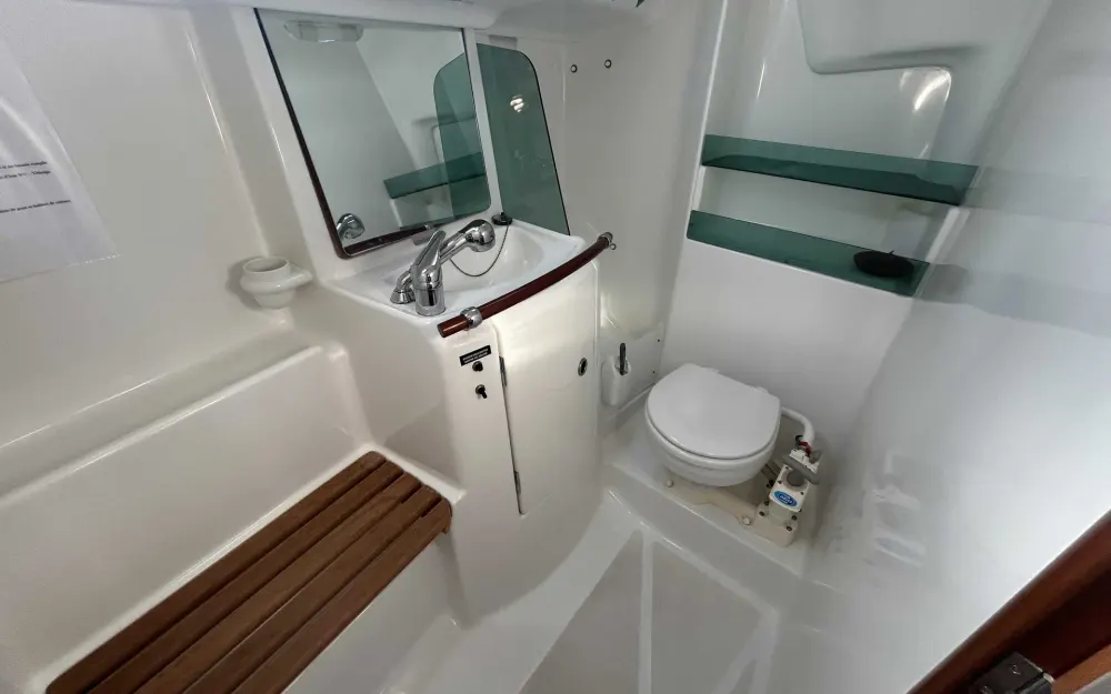 slider 7 Beneteau Oceanis 323 Clipper