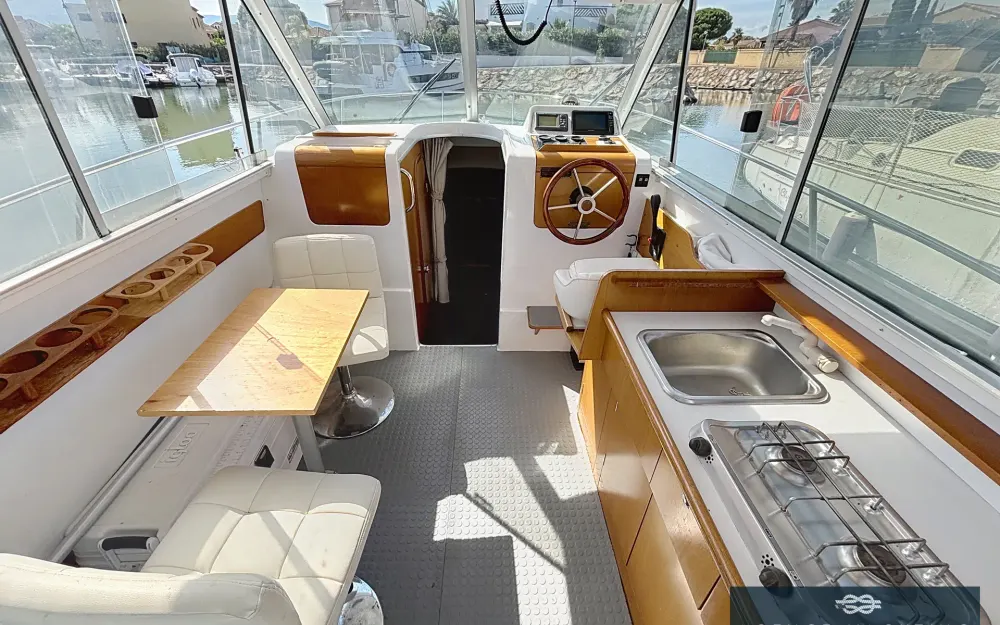 slider 1 Beneteau Antares 760
