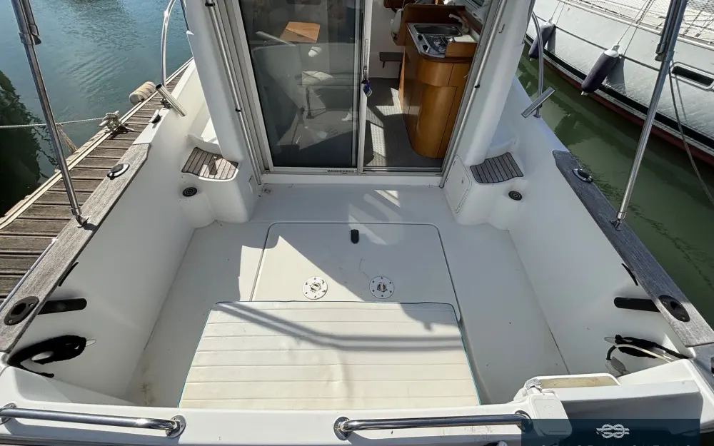 slider 20 Beneteau Antares 760