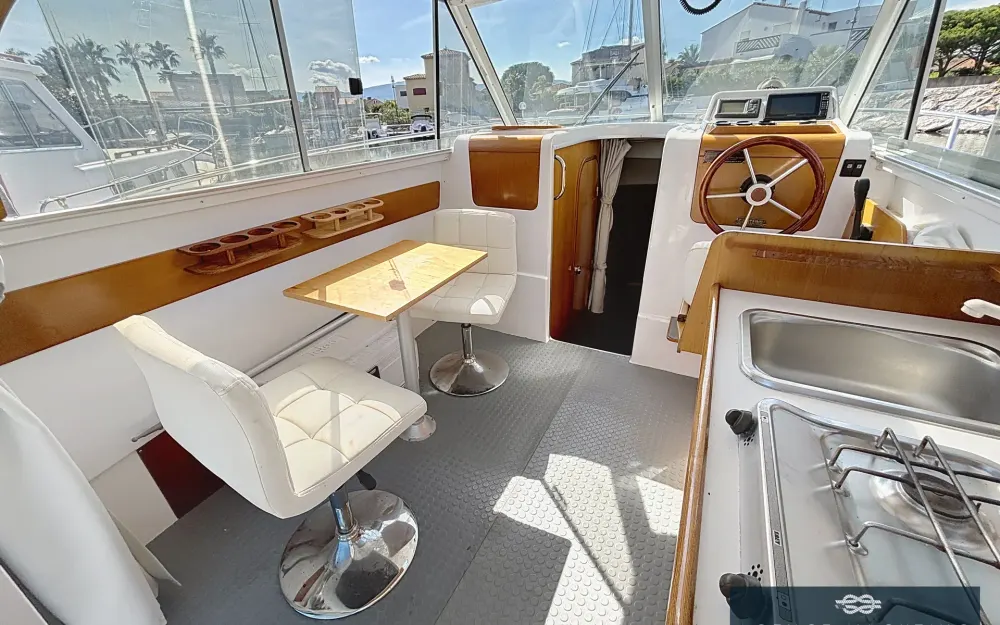 slider 2 Beneteau Antares 760