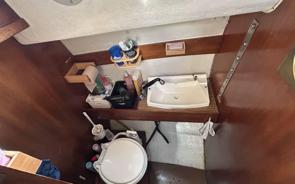 slider 12 Albin Marine MS 82