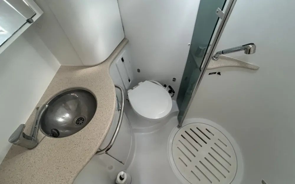 slider 10 Jeanneau Sun Odyssey 49