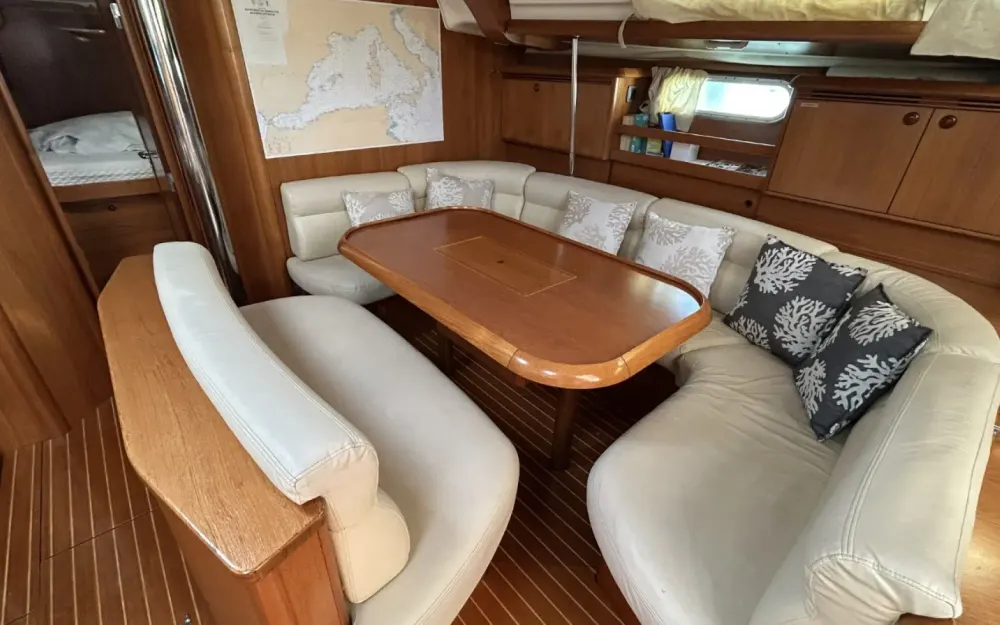 slider 12 Jeanneau Sun Odyssey 49