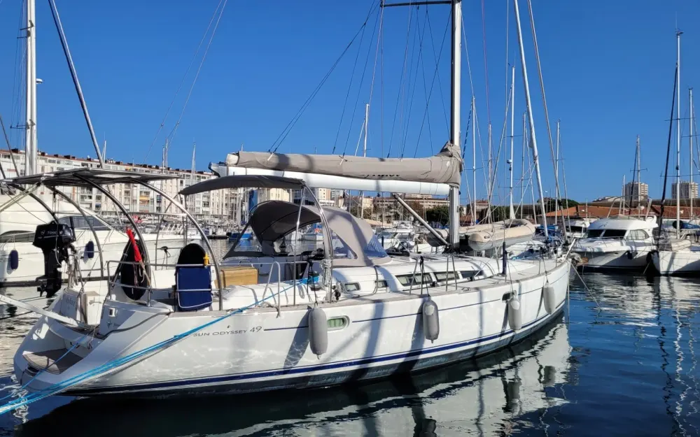 slider 25 Jeanneau Sun Odyssey 49