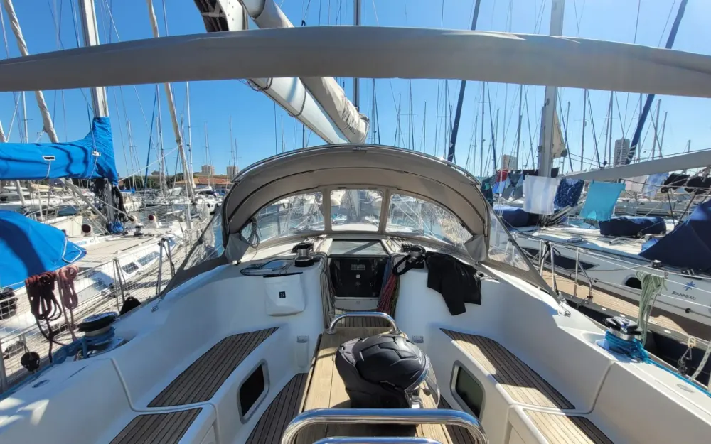 slider 2 Jeanneau Sun Odyssey 49