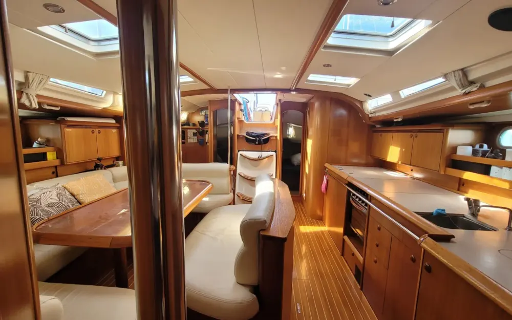 slider 8 Jeanneau Sun Odyssey 49