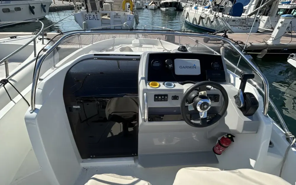 slider 7 Jeanneau Cap Camarat 6.5 WA