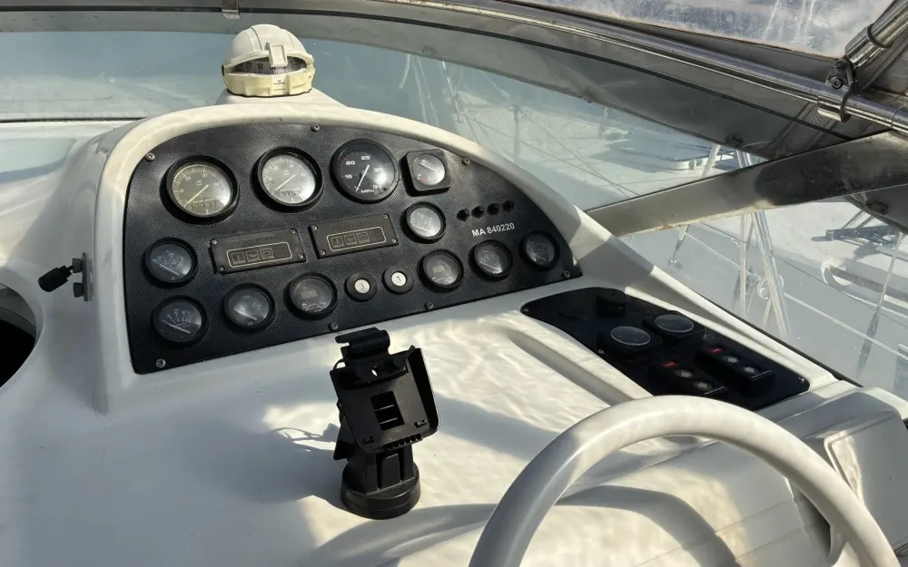 slider 2 Beneteau Flyer 11 GP