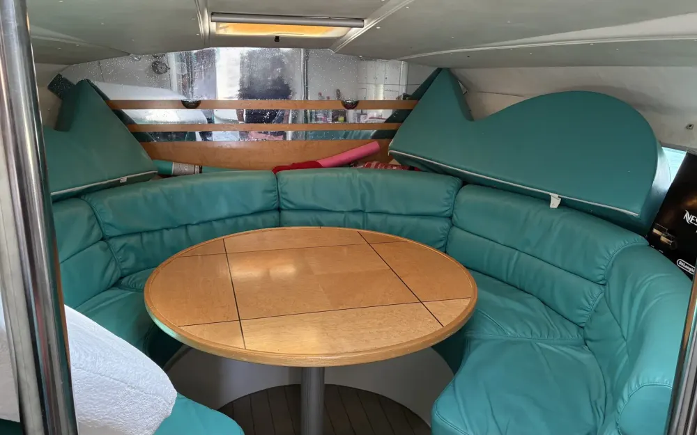 slider 3 Beneteau Flyer 11 GP