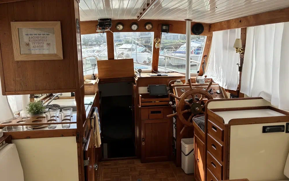 slider 1 Grand Banks 32 Sedan Europa