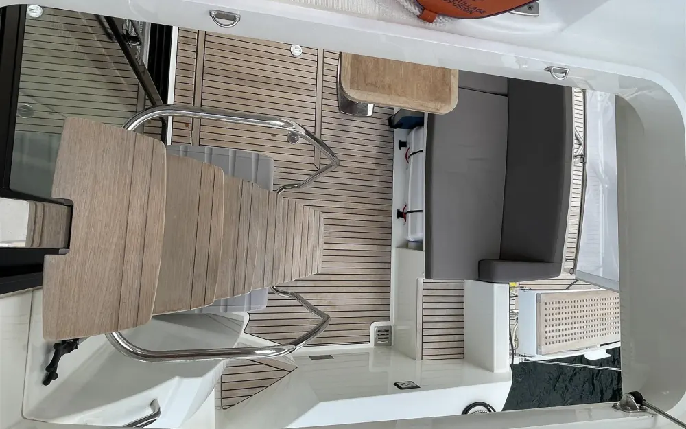 slider 11 Jeanneau Prestige 420 Fly