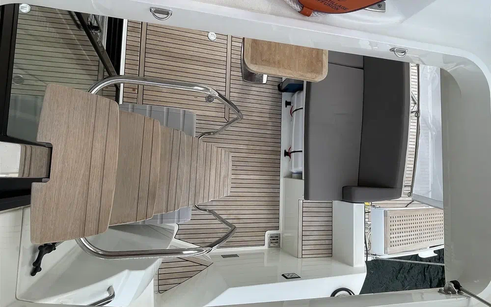 slider 11 Prestige Yachts 420 Fly