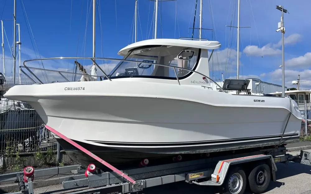 slider 1 Quicksilver  640 Pilothouse