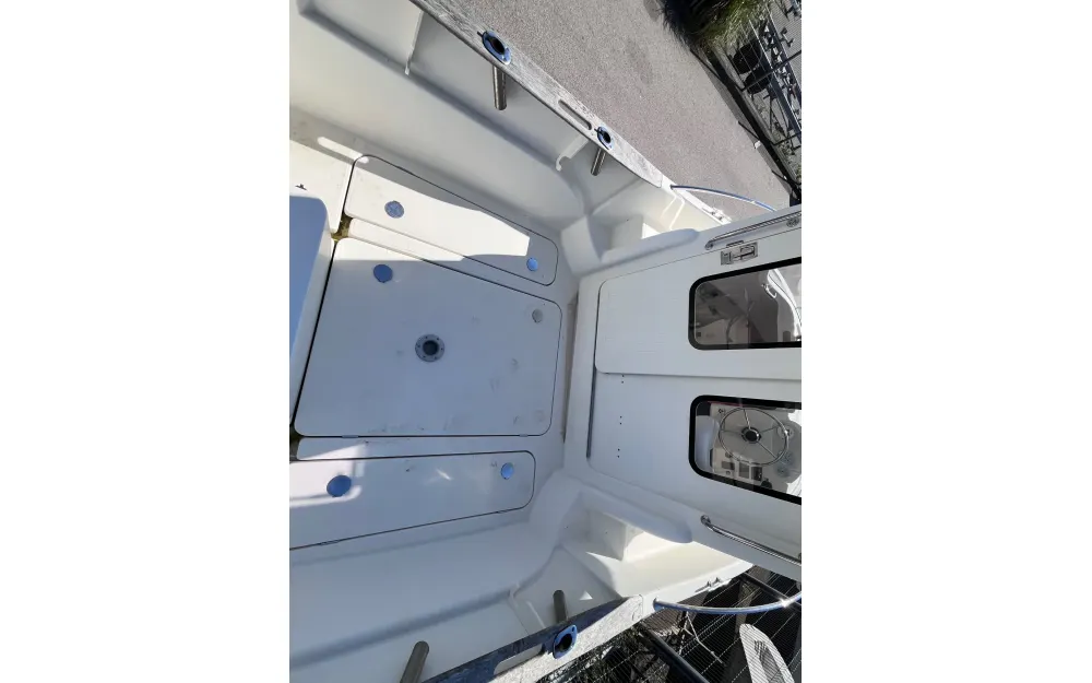 slider 5 Quicksilver  640 Pilothouse