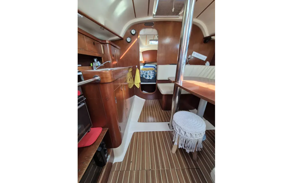 slider 15 Beneteau Oceanis 351