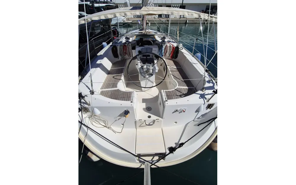 slider 2 Beneteau Oceanis 351