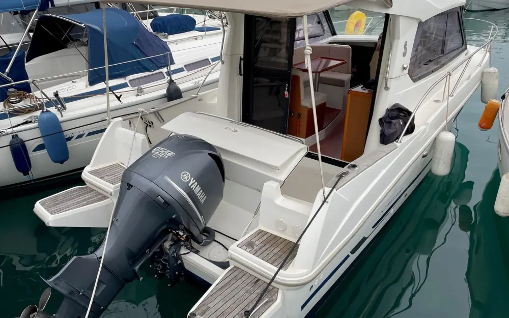slider 0 Beneteau Antares 880