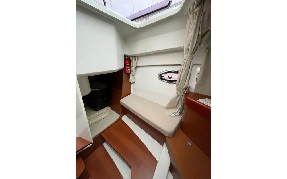 slider 17 Beneteau Antares 880