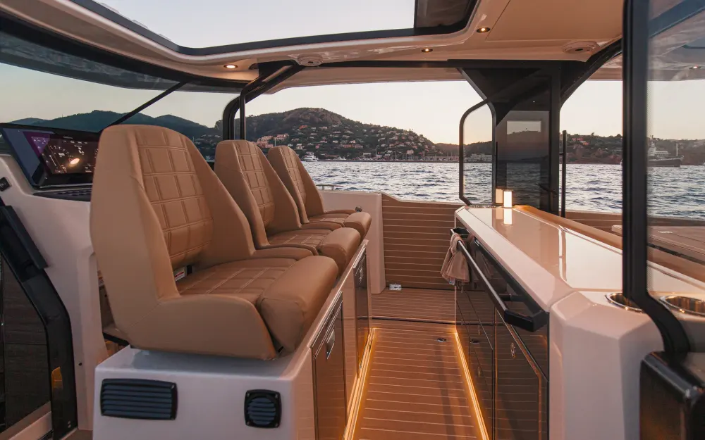 slider 6 Saxdor 400 GTS CHASE BOAT TENDER