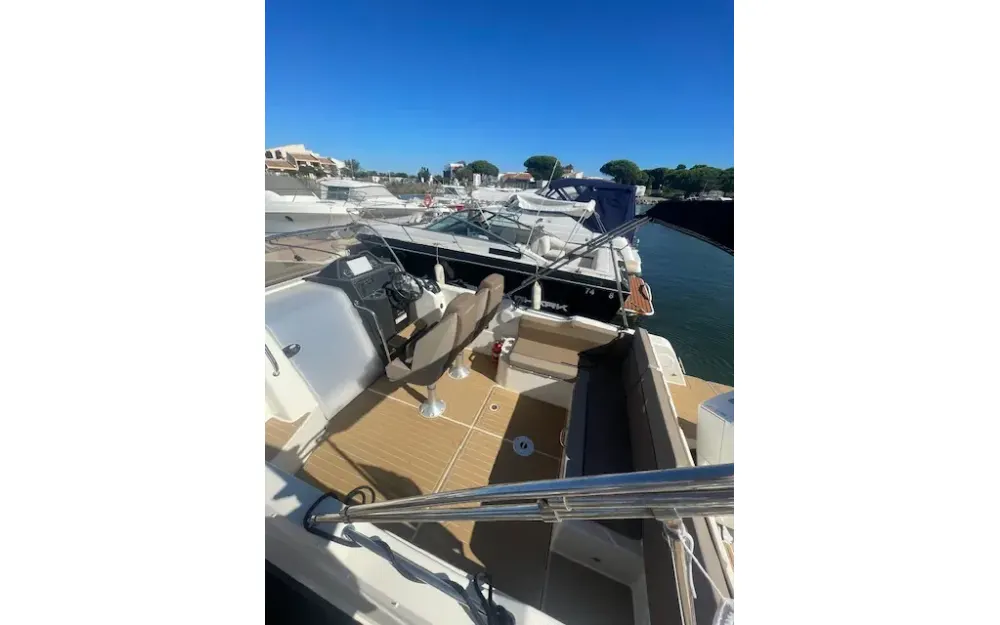 slider 1 Quicksilver Activ 755 Sundeck