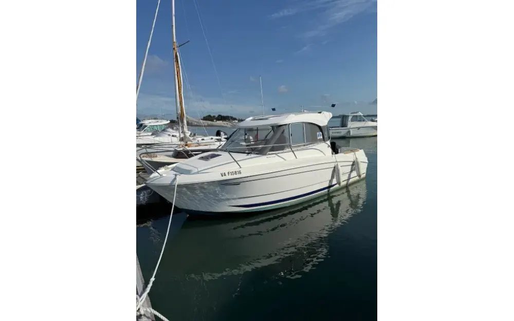 slider 0 Beneteau Antares 6.80