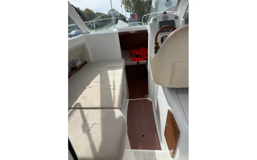 slider 4 Beneteau Antares 6.80