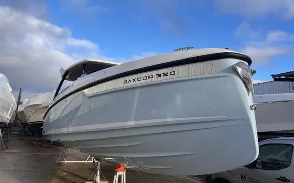 slider 1 Saxdor 320 GTO